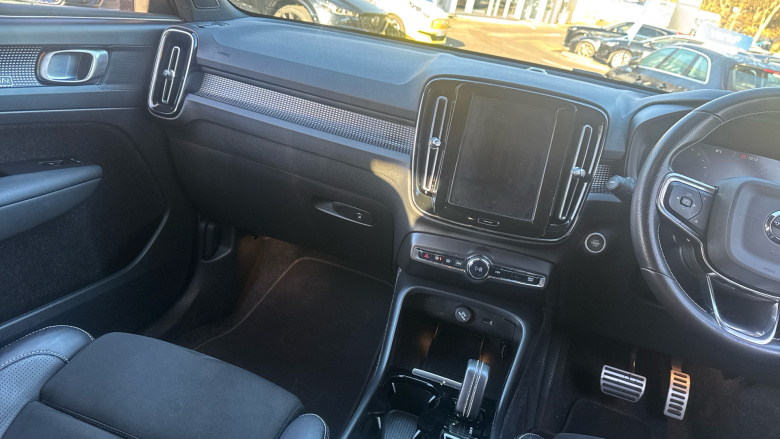 Volvo Xc40 1.5 T3 [163] R DESIGN 5dr Geartronic Petrol Estate